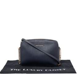 مملوكة مسبقًا Michael Kors Navy Blue Saffiano Leather Jet Set Camera Crossbody Bag