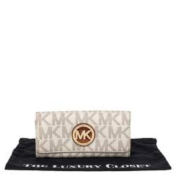 Pre Owned Michael Kors White Signature Canvas Fulton Wallet
