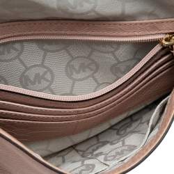Pre Owned حقيبة كتف مايكل كورس رفيعة جلد نقشة الثعبان وردي بقلاب وقفل دفع 