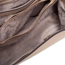 Pre Owned حقيبة كتف مايكل كورس بورتيا جلد سافيانو بيج فاتح كبيرة