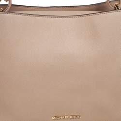 Pre Owned حقيبة كتف مايكل كورس بورتيا جلد سافيانو بيج فاتح كبيرة