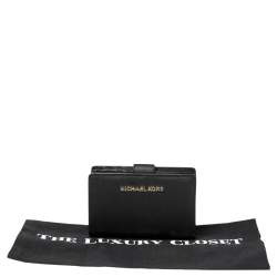 مملوكة مسبقًا محفظة مايكل كورس جت ست ترافل جلد أسود