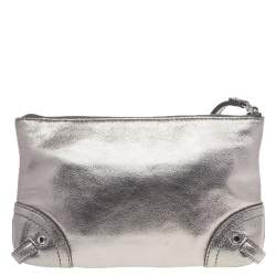 Pre Owned حقيبة معصم كلاتش مايكل كورس ميتالك جلد فالون فضى ميتالك 