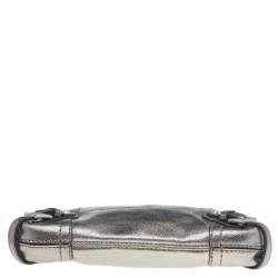 Pre Owned حقيبة معصم كلاتش مايكل كورس ميتالك جلد فالون فضى ميتالك 