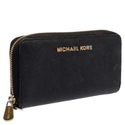 مملوكة مسبقًا Michael Kors Black Leather Jet Set Zip Around Wallet