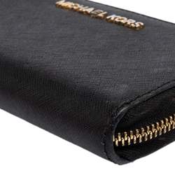 مملوكة مسبقًا Michael Kors Black Leather Jet Set Zip Around Wallet