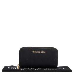 مملوكة مسبقًا Michael Kors Black Leather Jet Set Zip Around Wallet