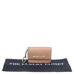 Pre Owned Michael Kors Beige Saffinao Leather Jet Set Travel Card Case