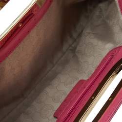 مملوكة مسبقًا حقيبة كلتش مايكل مايكل كورس بركلي جلد نقش نعام وردي