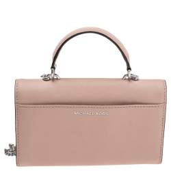 مملوكة مسبقًا محفظة بسلسلة مايكل كورس أفا مزخرف كريستال جلد وردي