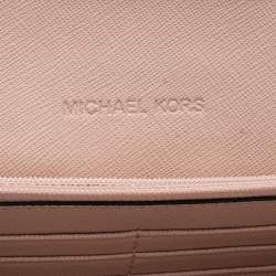 مملوكة مسبقًا محفظة بسلسلة مايكل كورس أفا مزخرف كريستال جلد وردي