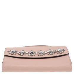 مملوكة مسبقًا محفظة بسلسلة مايكل كورس أفا مزخرف كريستال جلد وردي