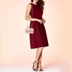 مملوكة مسبقًا محفظة بسلسلة مايكل كورس أفا مزخرف كريستال جلد وردي