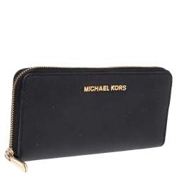 مملوكة مسبقًا محفظة مايكل كورس جيت سيت جلد أسود بسحاب ملتف 