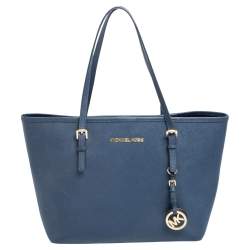 Pre Owned حقيبة يد مايكل كورس ترافل جت ست جلد كحلي صغيرة