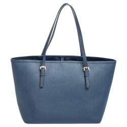 Pre Owned حقيبة يد مايكل كورس ترافل جت ست جلد كحلي صغيرة