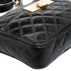 Pre Owned Michael Kors Black Quilted Leather Susannah Lock Messenger Bag