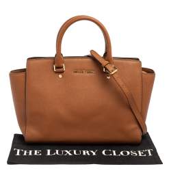مملوكة مسبقًا Michael Kors Brown Leather Large Selma Satchel