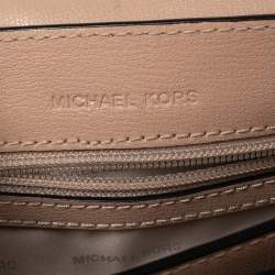 Pre Owned حقيبة كتف مايكل كورس جلد بيج مطبوع بقلاب