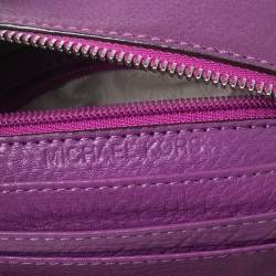 مملوكة مسبقًا حقيبة كروس مايكل كورس ماغينتا جلد بنفسجي مزينة دلاية بشراشيب