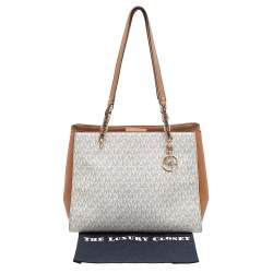 Pre Owned حقيبة يد توتس مايكل كورس صوفيا جلد وكانفاس مقوى بشعار الماركة أبيض/بني