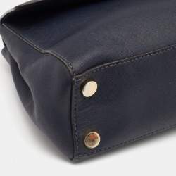 مملوكة مسبقًا Michael Kors Navy Blue Saffiano Leather Small Ava Top Handle Bag