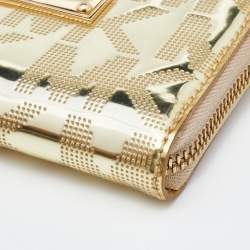 Pre Owned Michael Kors Gold Patent Leather Zip Around Wallet