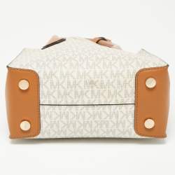 Pre Owned حقيبة يد مايكل كورس ميرسر جلد وكانفاس مقوى بيضاء / بنية فاتحة بشعار صغيرة 