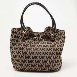 Pre Owned Michael Kors Beige/Black Signature Canvas and Leather Jet Set Drawstring Bag