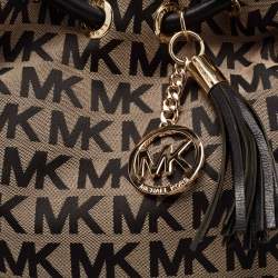 Pre Owned Michael Kors Beige/Black Signature Canvas and Leather Jet Set Drawstring Bag
