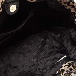 Pre Owned Michael Kors Beige/Black Signature Canvas and Leather Jet Set Drawstring Bag