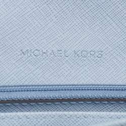 مملوكة مسبقًا Michael Kors Light Blue Leather Jet Set Travel Wallet On Chain
