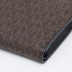 Pre Owned محفظة هاتف ذكي مايكل كورس أديل كانفاس مقوى بني شعار ماركة 