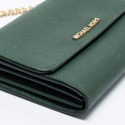 مملوكة مسبقًا حقيبة كروس مايكل كورس جلد خضراء بقلاب