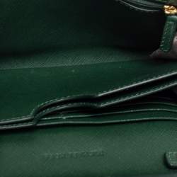 مملوكة مسبقًا حقيبة كروس مايكل كورس جلد خضراء بقلاب