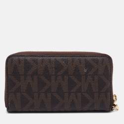 Pre Owned Michael Kors Brown Signature Coated Canvas Wristlet Zip Around Wallet