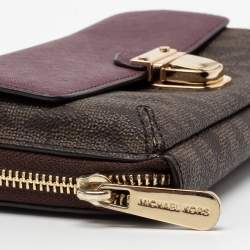 Pre Owned Michael Kors Brown/Purple Signature Coated Canvas And Leather Wallet On Chain