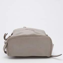 مملوكة مسبقًا حقيبة ظهر مايكل كورس ريا جلد رصاصي متوسطة