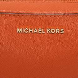 Pre Owned Micheal Kors Rust Brown Leather Zip Jet Set Crossbody Bag