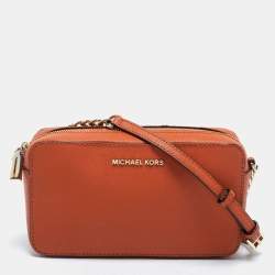 Pre Owned Micheal Kors Rust Brown Leather Zip Jet Set Crossbody Bag