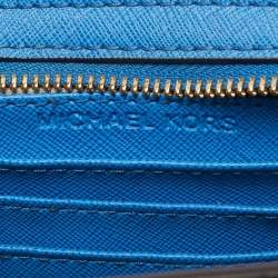 مملوكة مسبقًا Michael Kors Light Blue Leather Mini Selma Crossbody Bag