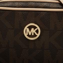 مملوكة مسبقًا MICHAEL Michael Kors Brown/Beige Signature Coated Canvas and Leather Camera Crossbody Bag