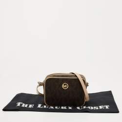 مملوكة مسبقًا MICHAEL Michael Kors Brown/Beige Signature Coated Canvas and Leather Camera Crossbody Bag