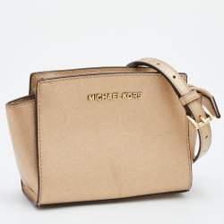 مملوكة مسبقًا Michael Kors Gold Leather Mini Selma Crossbody Bag