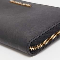 Pre Owned Michael Kors Black Leather Bedford Zip Around Wallet