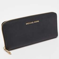Pre Owned Michael Kors Black Leather Bedford Zip Around Wallet