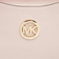 مملوكة مسبقًا حقيبة يد توتس مايكل كورس جيت سيت ترافيل جلد  أسود ذات سلسلة