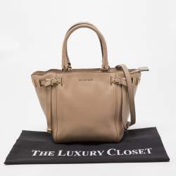 Pre Owned Michael Kors Beige Leather Amelia Top Zip Tote