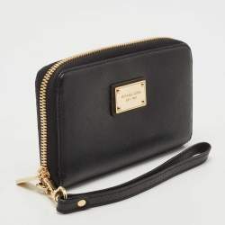 Pre Owned Michael Kors Black Saffiano Leather Jet Set Compact Wristlet Wallet