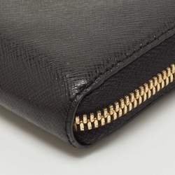 Pre Owned Michael Kors Black Saffiano Leather Jet Set Compact Wristlet Wallet